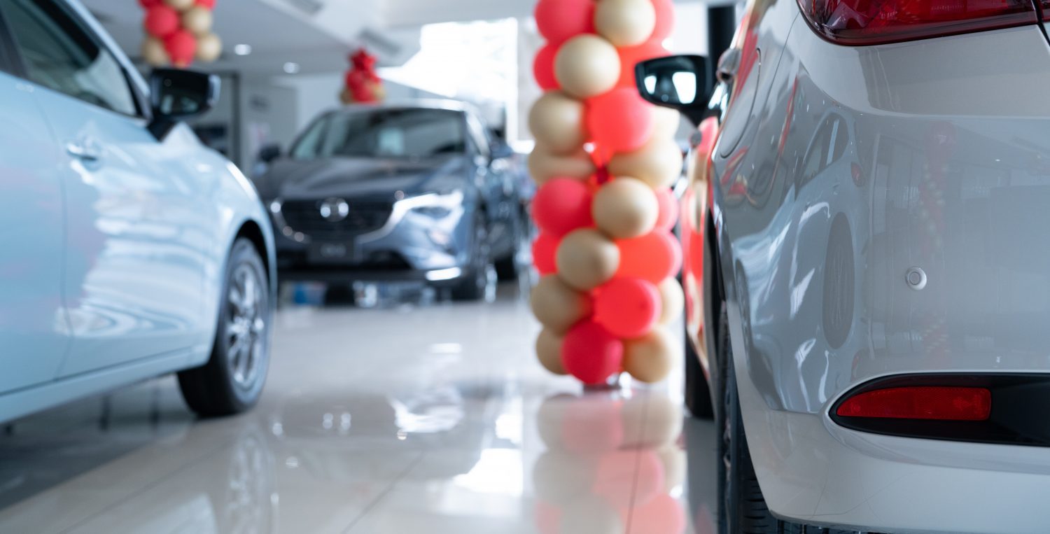 New vehicle prices in the U.S. continued their downward trend in July, marking the 10th consecutive month of year-over-year declines.