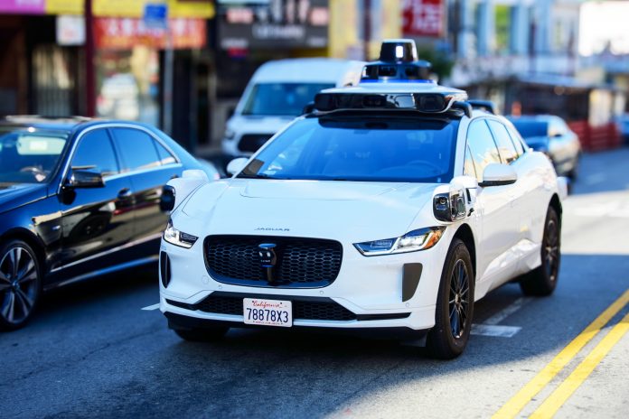 Waymo expands in LA