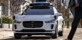 Waymo expands robotaxi service to cover Silicon Valley Waymo's rapid expansion and backing by Uber are cementing its status as the leading robotaxi service in the United States.