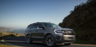 Ford recalls nearly 274K Expedition and Navigator SUVs over a brake defect that may lead to loss of brake function, increasing crash risks.