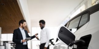 How dealers can alleviate worries and boost EV sales Electric vehicle (EV) sales in the United States are rising — but not as fast as they should be, but their popularity has declined.