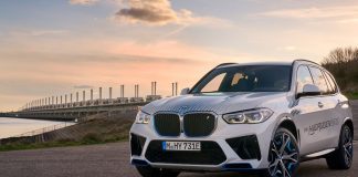 BMW to build electric iX5 and iX7 in U.S. despite tariff shifts BMW is moving forward with plans to build fully electric versions of its X5 and X7 SUVs at its Spartanburg assembly plant.