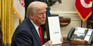 Trump overturns California EV mandate, says he’s ‘rescuing’ U.S. auto industry President Trump signed three congressional resolutions aimed at overturning California’s statewide efforts to adopt EVs.