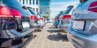 Trump’s car loan tax deduction offers modest savings on US cars New federal tax deduction lets buyers of U.S.-assembled vehicles deduct car loan interest from 2025 through 2028.