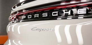 Porsche halts Cellforce battery production plans Porsche ends Cellforce battery production, cutting 200 jobs while shifting the unit to R&D amid slowing EV demand.