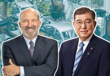 Trade negotiator Ryosel Akazawa urged U.S. Commerce Secretary Howard Lutnick to implement an agreed tariff cut on Japanese cars and auto parts