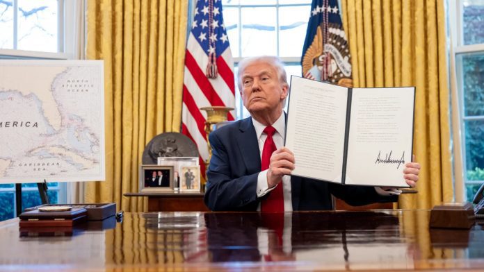 Appeals court rules most Trump tariffs illegal, keeping levies temporarily as Supreme Court appeal looms, adding trade uncertainty.