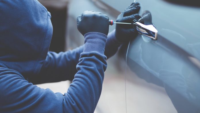 Nationwide vehicle thefts fell 23% in H1 2025, led by declines in Puerto Rico, Washington, and North Dakota, while Alaska saw a rise.