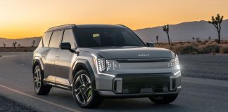 Cars.com names top electric vehicles for 2025 and 2026 The 2025 Kia EV9 has been named Cars.com’s Best Electric Vehicle of 2025 for its performance, comfort, and usability as a three-row SUV.