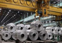 Fire at Novelis’ Oswego plant halts 40% of U.S. auto aluminum supply, threatening Ford and other automakers’ production through early 2026.
