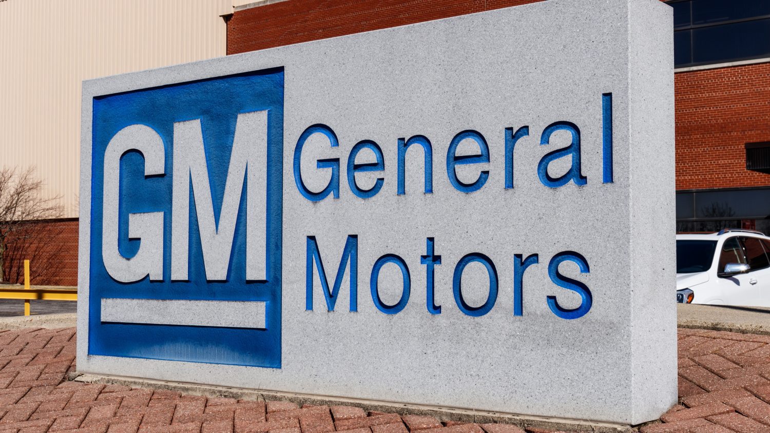 GM Orders Suppliers to Cut Ties with China by 2027