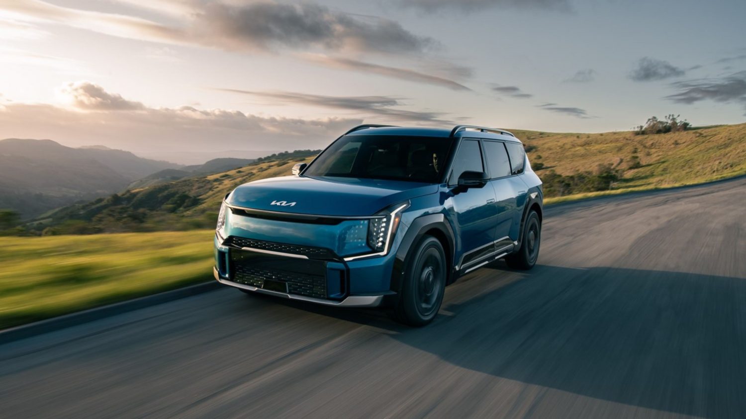 Hyundai advances EV energy strategy with V2G pilot and V2H expansion