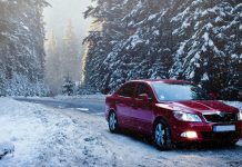 Record number of Americans hit the road this holiday as gas prices fall, airfare rises Record 122 million Americans expected to travel this holiday, mostly by car, as gas prices fall below $3 and airfares rise.