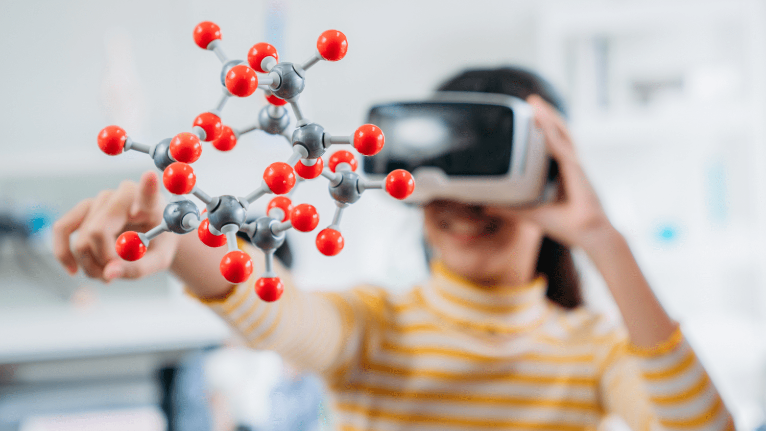 Mazda partners with DonorsChoose to help students discover their STEM passions this holiday season