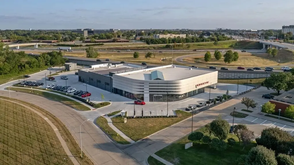 Ed Morse Automotive Group acquires Porsche Des Moines in Iowa