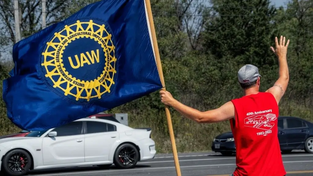 UAW strike at GM Axle supplier enters second week with no deal in sight