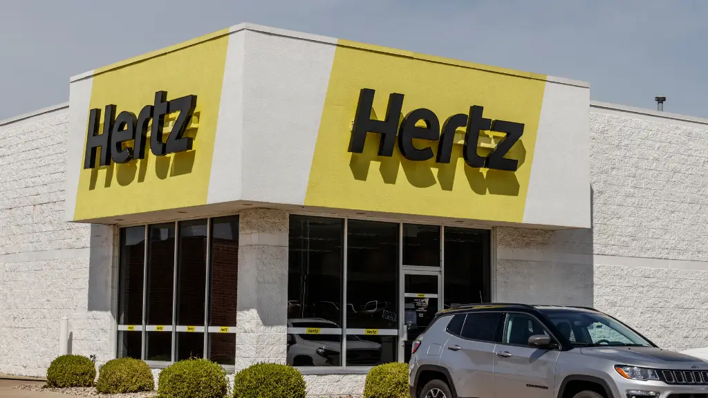 Hertz lowers 2Q guidance amid struggling used-car market.