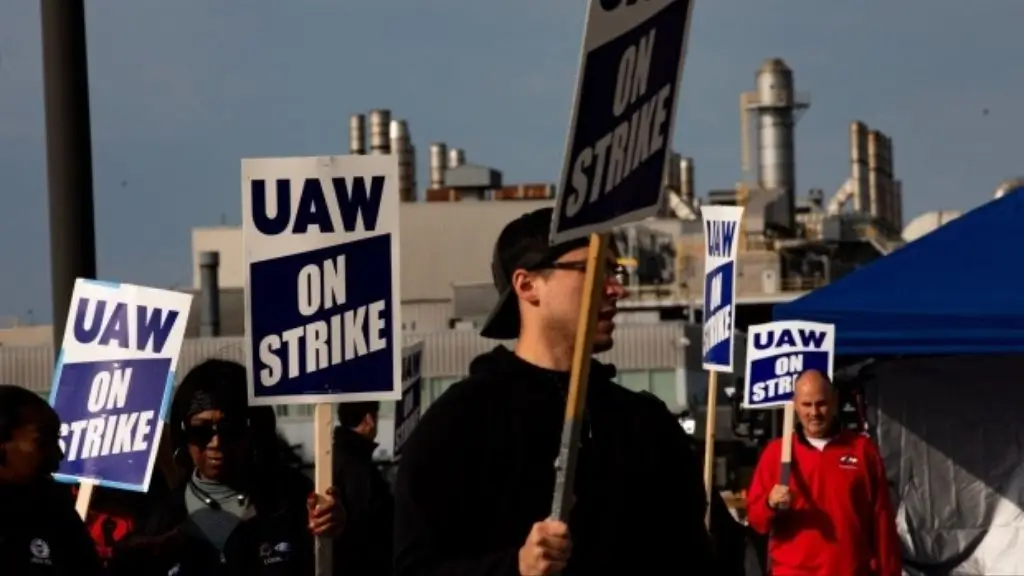 UAW strike begins at major GM supplier after contract talks fail