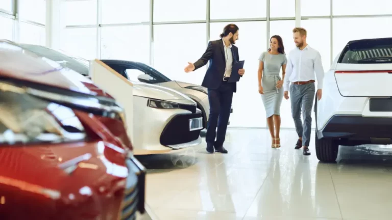 Used prices hold steady at just over $30,000, CarGurus finds